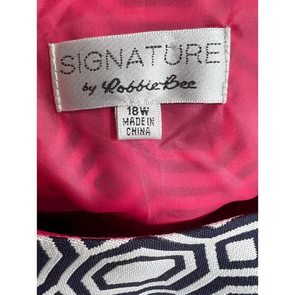 16W Signature by Robbie Bee Geometric Shift Dress Sleeveless - Picture 6 of 6